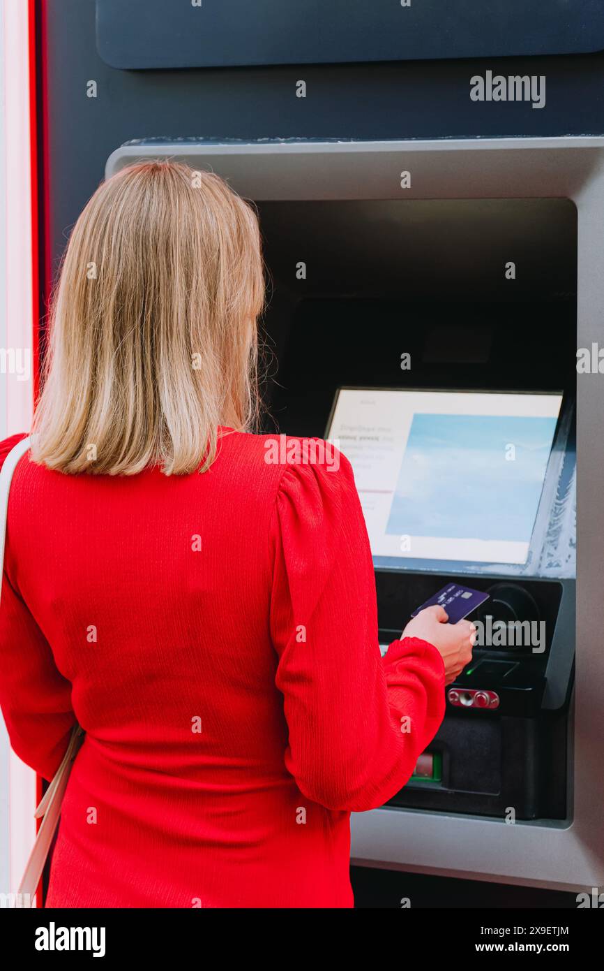 Atm cash machine on street hi-res stock photography and images - Page 5 -  Alamy