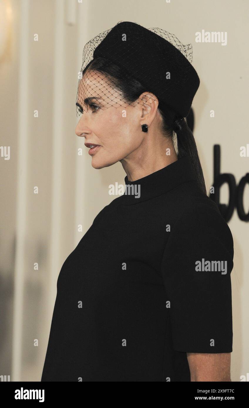 Demi Moore Photo Call for FX S FEUD CAPOTE VS. THE SWANS Red Carpet