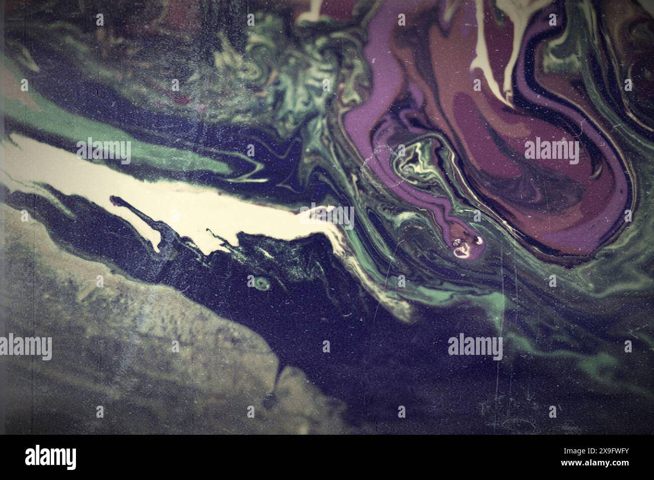 Movement of colors hi-res stock photography and images - Alamy