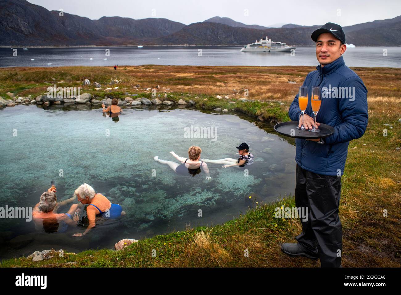 Uunartoq hot springs hi-res stock photography and images - Alamy