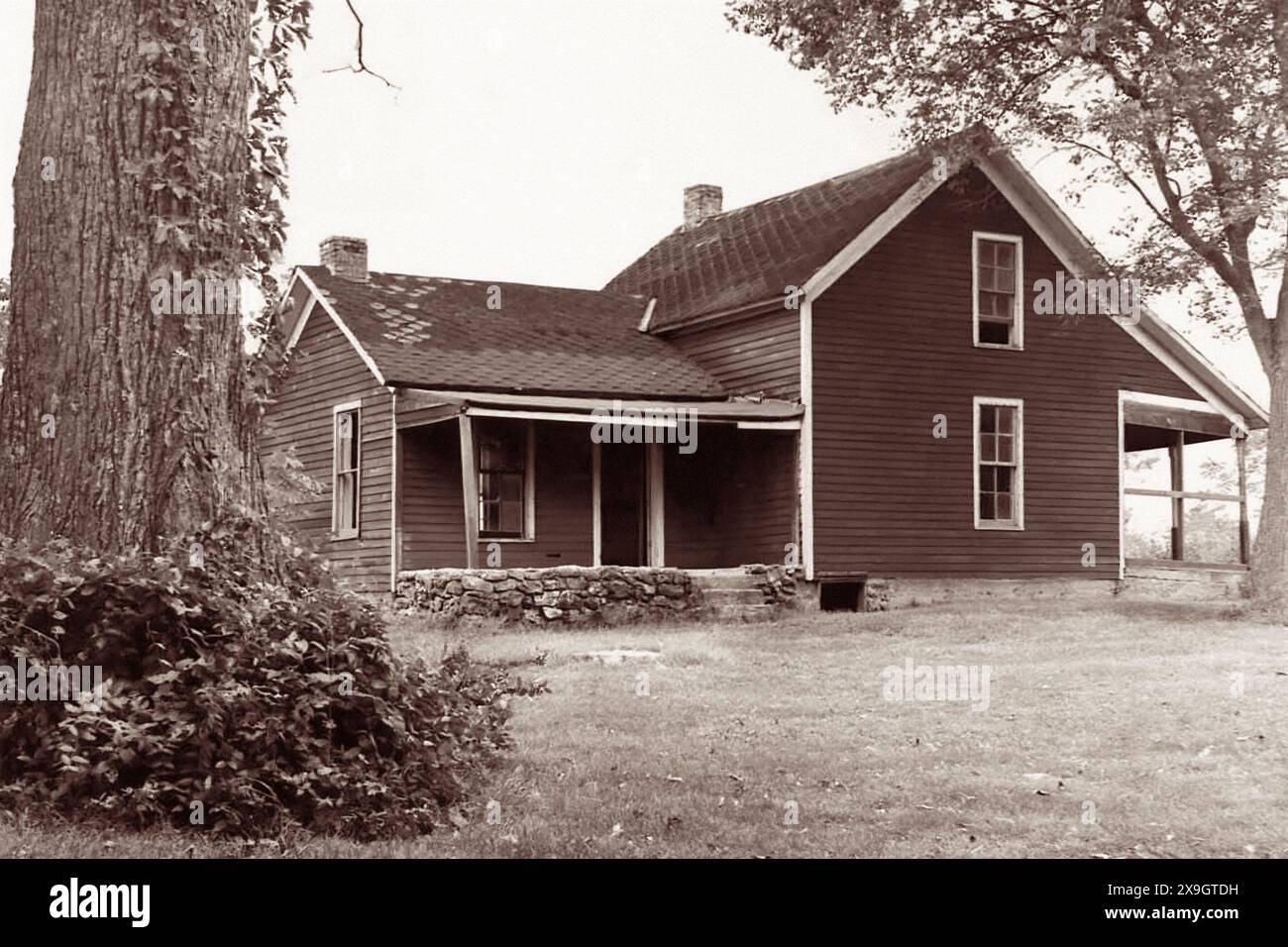 The 1881 Moses Carver House in Diamond, Missouri, at the George Washington Carver National Monument. The home was constructed after a tornado demolished several dwellings on the farm, including the birth site cabin of George Washington Carver. (USA) Stock Photo