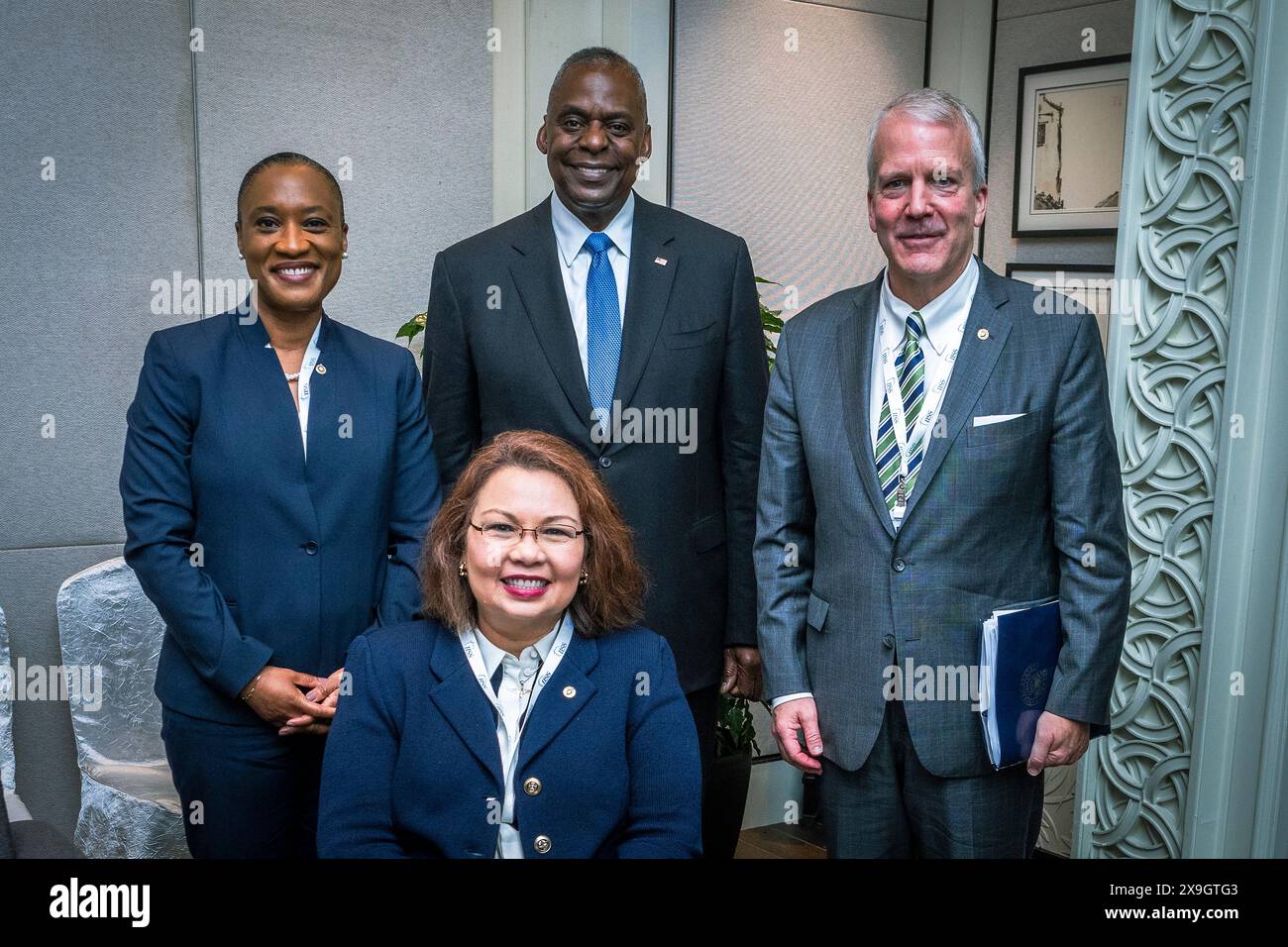 From left back hi-res stock photography and images - Alamy