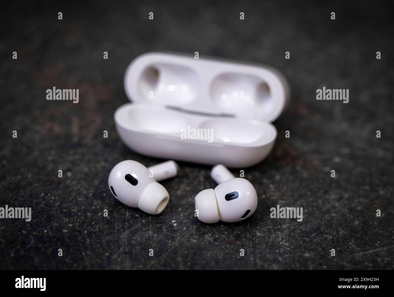 01.06.2024, Air Pods 3.Generation von Apple. Ohrhörer für 3D-Stereo-Sound, 01.06.2024, Spotify 01.06.2024, Spotify *** 01 06 2024, Air Pods 3 Generation by Apple earphones for 3D stereo sound, 01 06 2024, Spotify 01 06 2024, Spotify Stock Photo