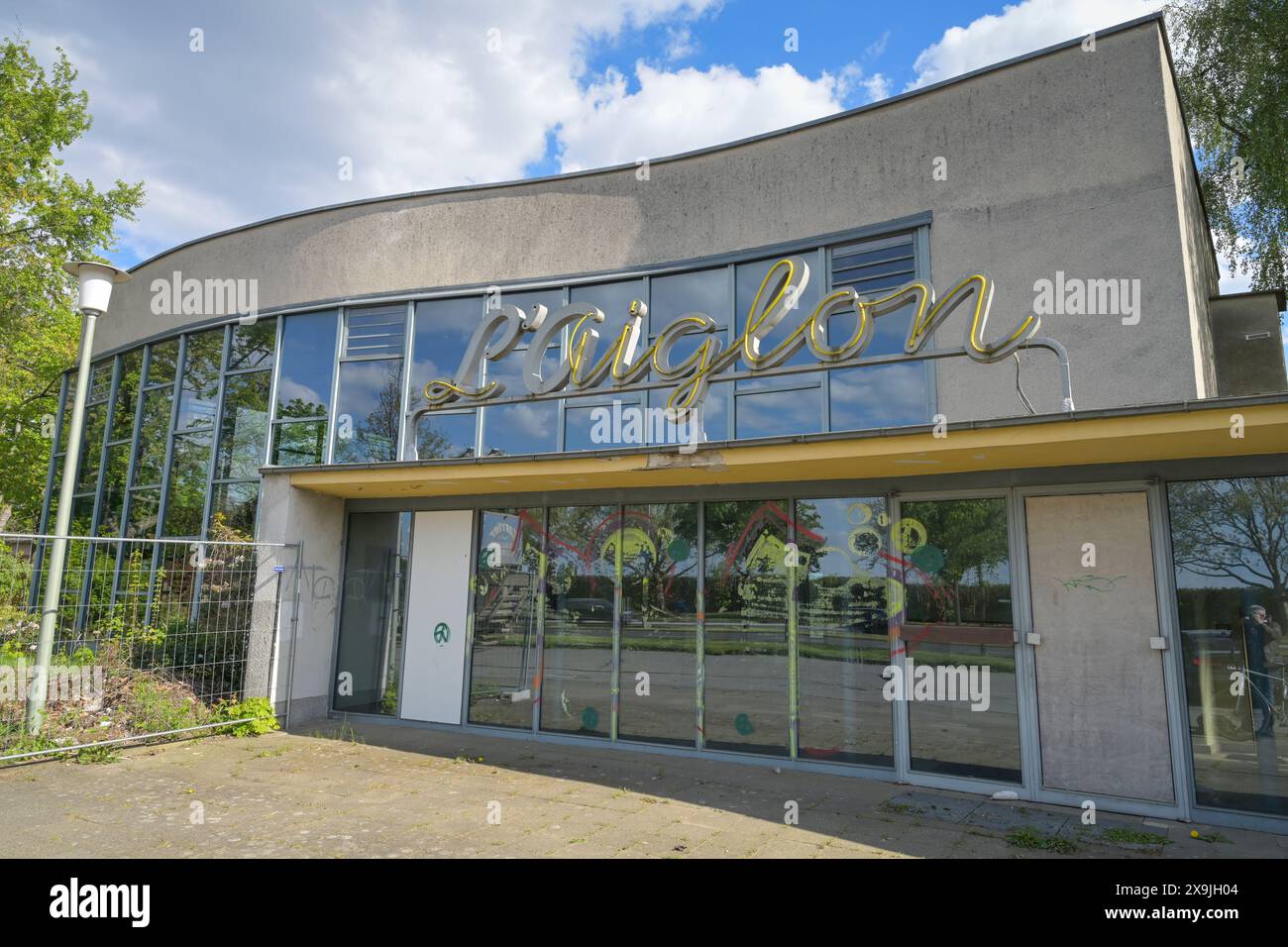 Ehemaliges Kino L'Aiglon, Kurt-Schumacher-Damm, Wedding, Berlin ...
