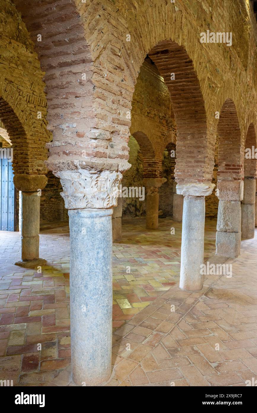 Trapezoid floor plan hi-res stock photography and images - Alamy