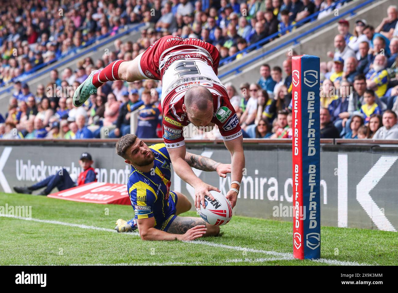 Warrington, UK. 01st June, 2024. Liam Marshall of Wigan Warriors goes over for a try and makes the score 12-10 during the Betfred Super League Round 13 match Warrington Wolves vs Wigan Warriors at Halliwell Jones Stadium, Warrington, United Kingdom, 1st June 2024 (Photo by Gareth Evans/News Images) in Warrington, United Kingdom on 6/1/2024. (Photo by Gareth Evans/News Images/Sipa USA) Credit: Sipa USA/Alamy Live News Stock Photo