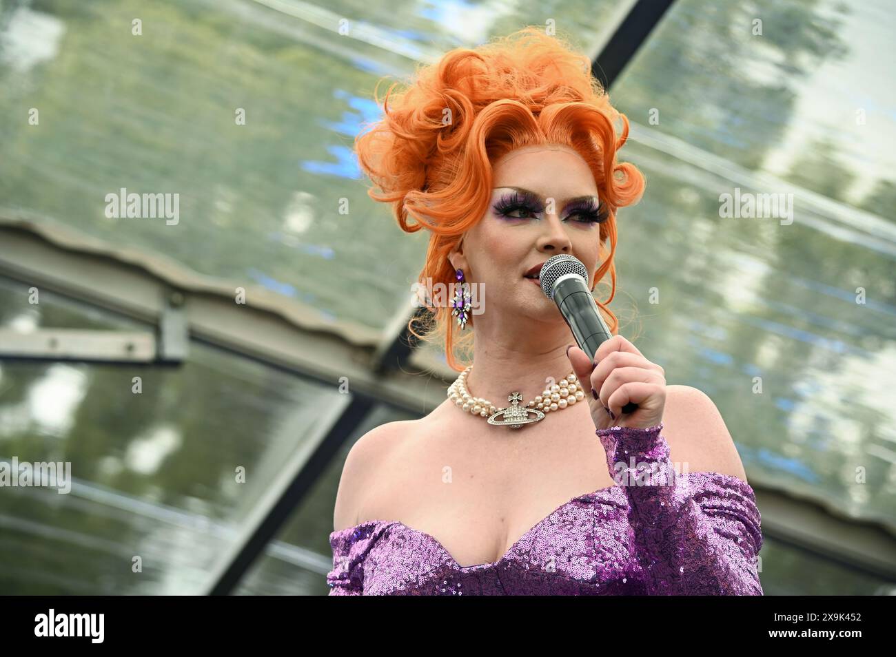 Brockwell Park, London, UK. 1st June, 2024. Party with Ginger preforms ...