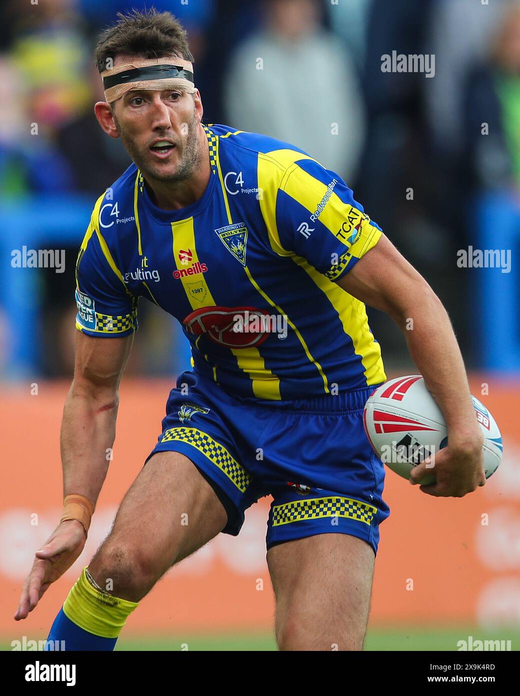 Warrington, UK. 01st June, 2024. Stefan Ratchford of Warrington Wolves breaks with the ball during the Betfred Super League Round 13 match Warrington Wolves vs Wigan Warriors at Halliwell Jones Stadium, Warrington, United Kingdom, 1st June 2024 (Photo by Gareth Evans/News Images) in Warrington, United Kingdom on 6/1/2024. (Photo by Gareth Evans/News Images/Sipa USA) Credit: Sipa USA/Alamy Live News Stock Photo