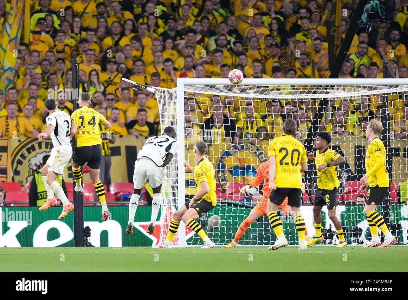Real Madrid's Daniel Carvajal (left) scores the opening goal of the game during the UEFA Champions League final at Wembley Stadium in London. Picture date: Saturday June 1, 2024. Stock Photo