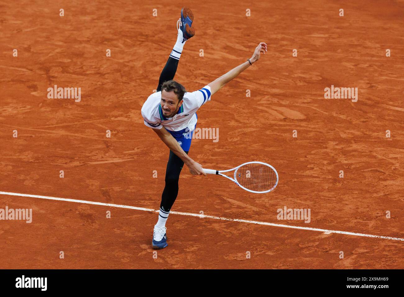 Daniil Medvedev Roland Garros 2024 Medvedev's Struggles on Clay