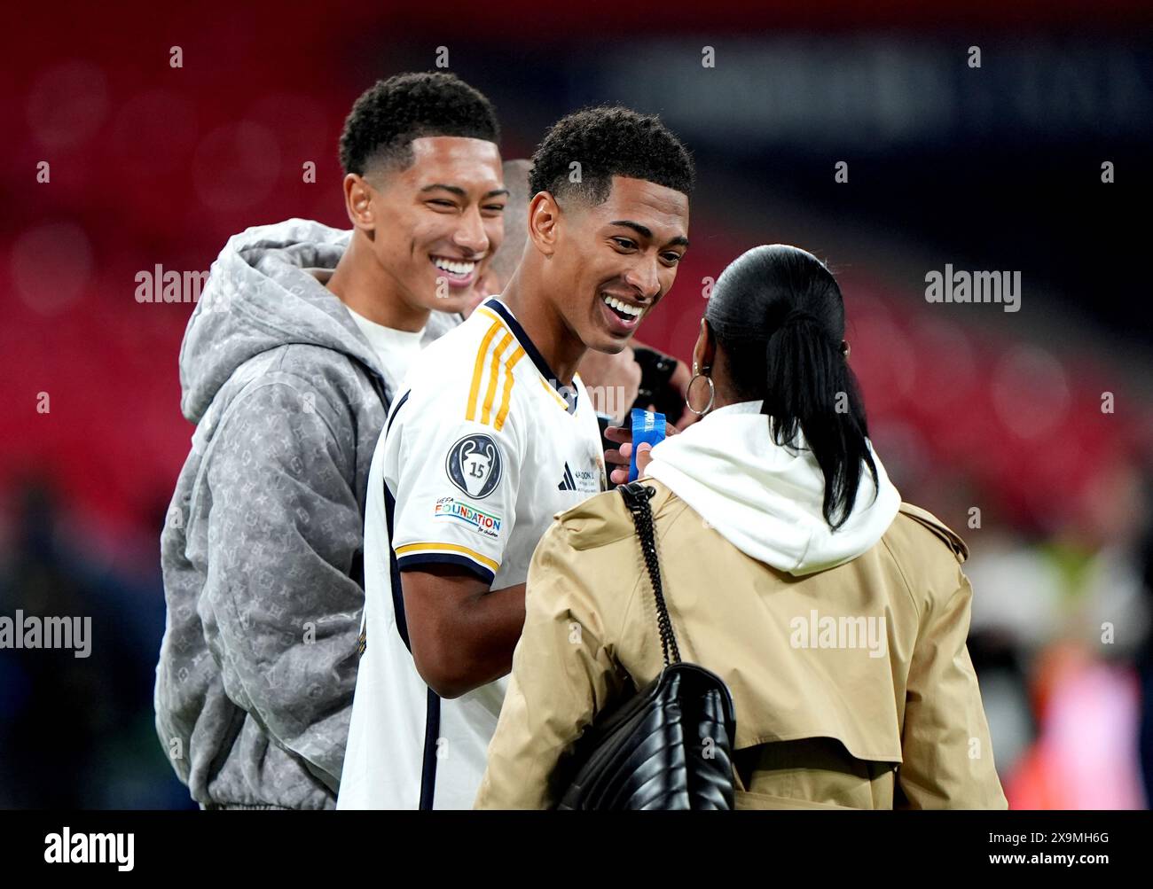 Күні бойы секс