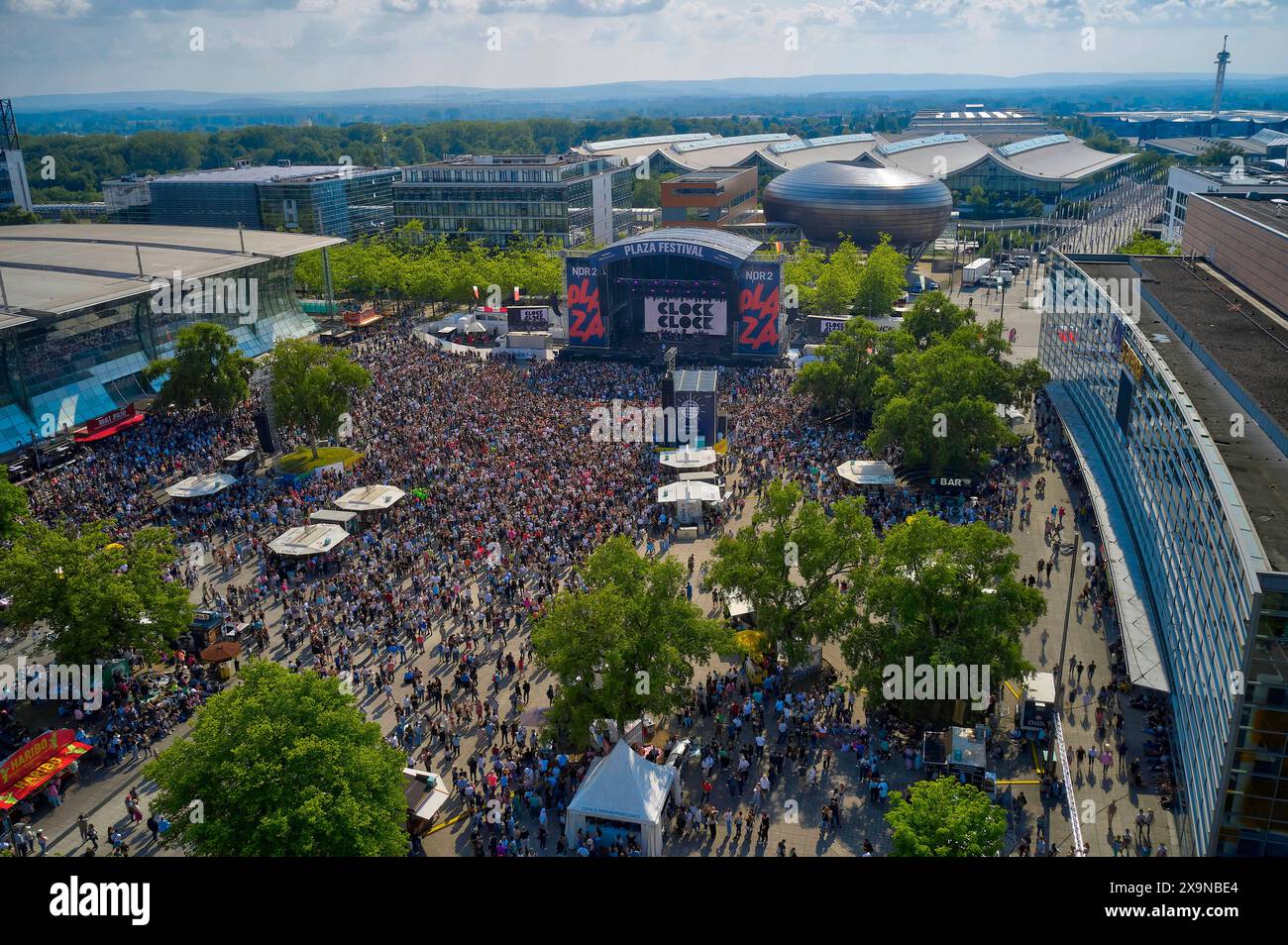 Luftbild NDR 2 Plaza Festival 2024 auf der Expo Plaza. Hannover, 01.06.2024 *** Aerial view NDR