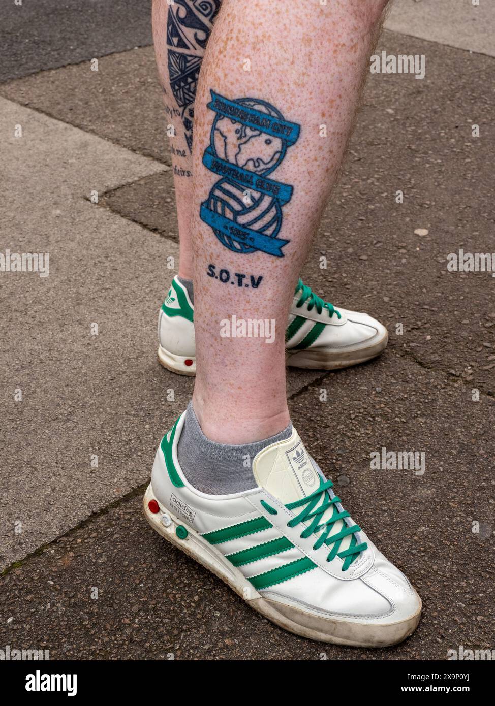 Fans outside st andrews stadium hi-res stock photography and images - Alamy