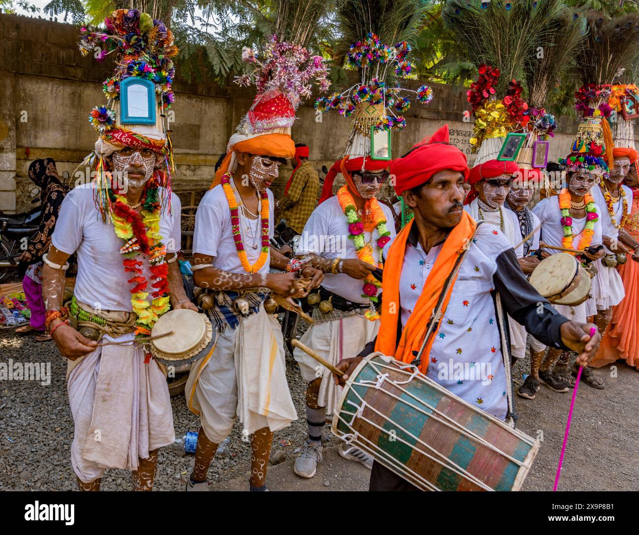 Indian musical instruments hi-res stock photography and images - Alamy