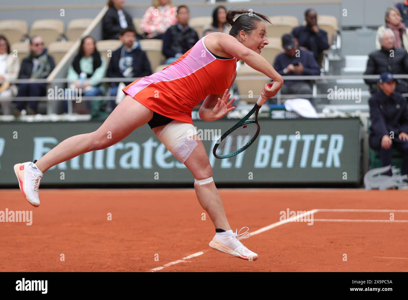 Roland Garros, Paris, France. 2nd June, 2024. 2024 French Open Tennis tournament, Day 8; A dejected Elisabetta Cocciaretto (ita) during her loss to Coco Gauff (usa) Credit: Action Plus Sports/Alamy Live News Stock Photo