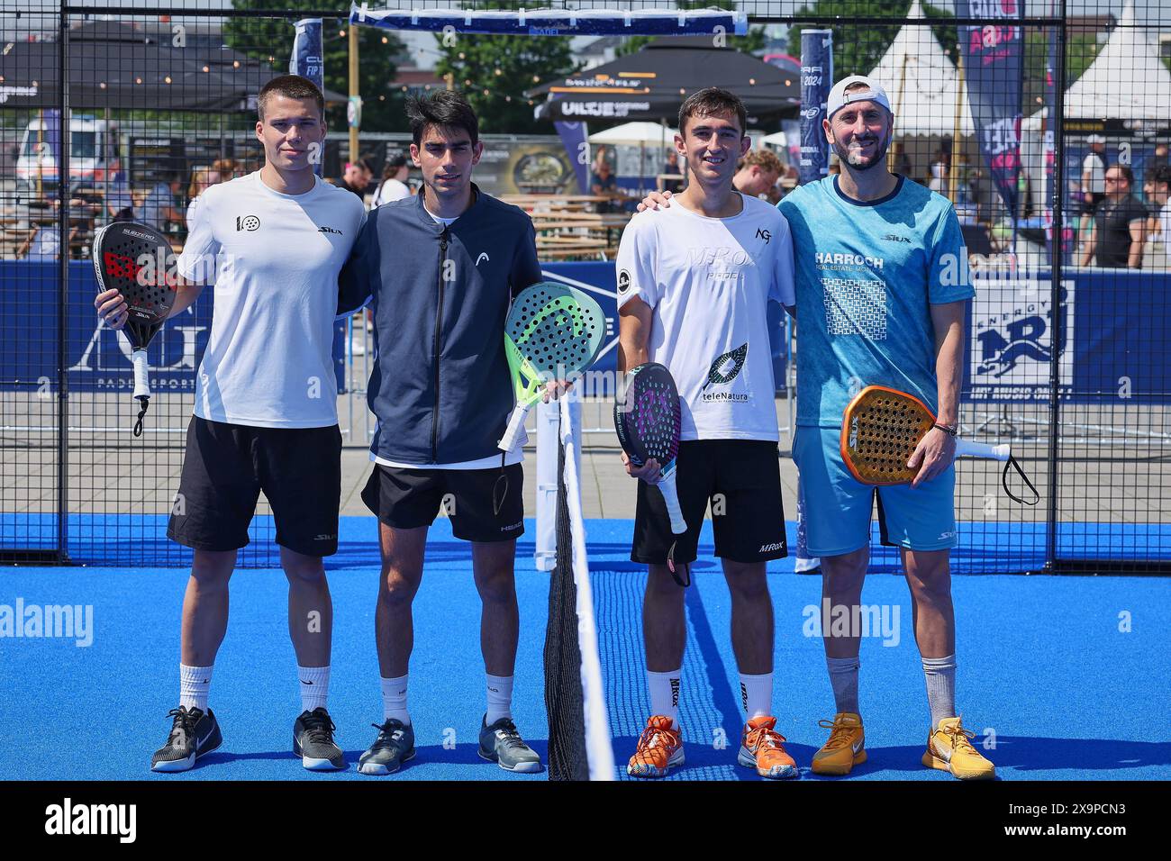 Hamburg, Hamburg, Germany. 1st June, 2024. Alejandro CATON CALVO (ESP), Raul PERALTA CORREDOR (ESP), Maxime MOREAU (FRA), Alberto GARCIA JIMENEZ (ESP) celebrate the win during the FIP RISE HAMBURG - Padel-Tennis in Hamburg (Credit Image: © Mathias Schulz/ZUMA Press Wire) EDITORIAL USAGE ONLY! Not for Commercial USAGE! Stock Photo