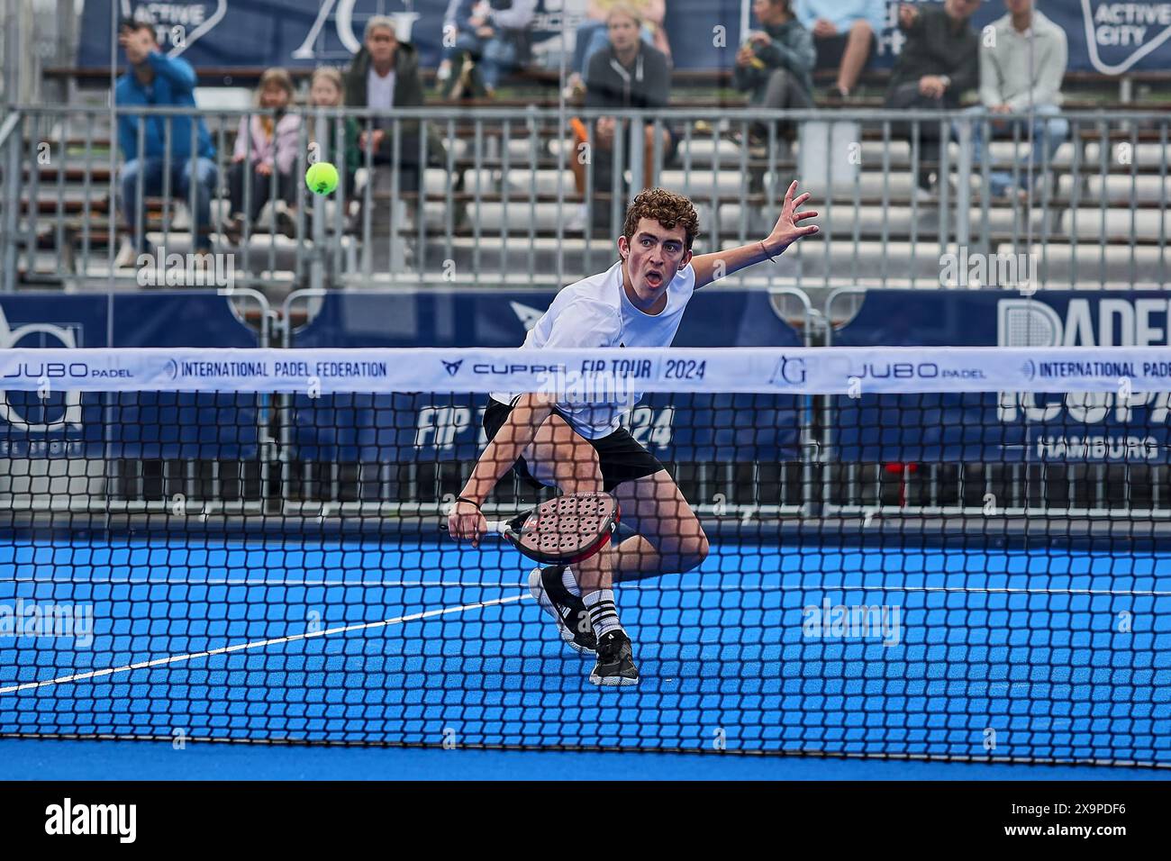 Hamburg, Hamburg, Germany. 2nd June, 2024. Thijs ROPER (NED) returns ...