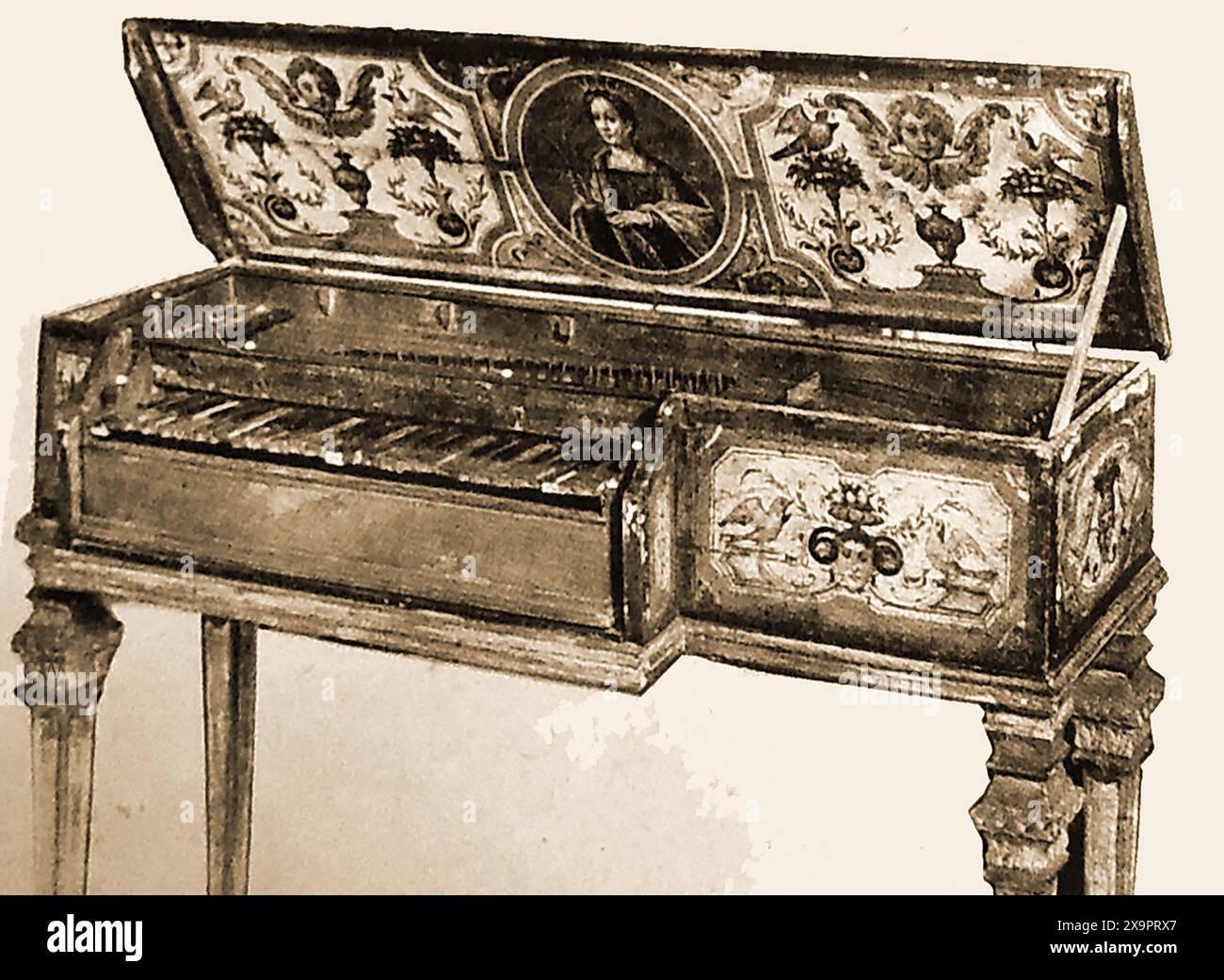 MUSIC - An old Italian Clavichord  -MUSICA ,Un vecchio clavicordo Italiano Stock Photo