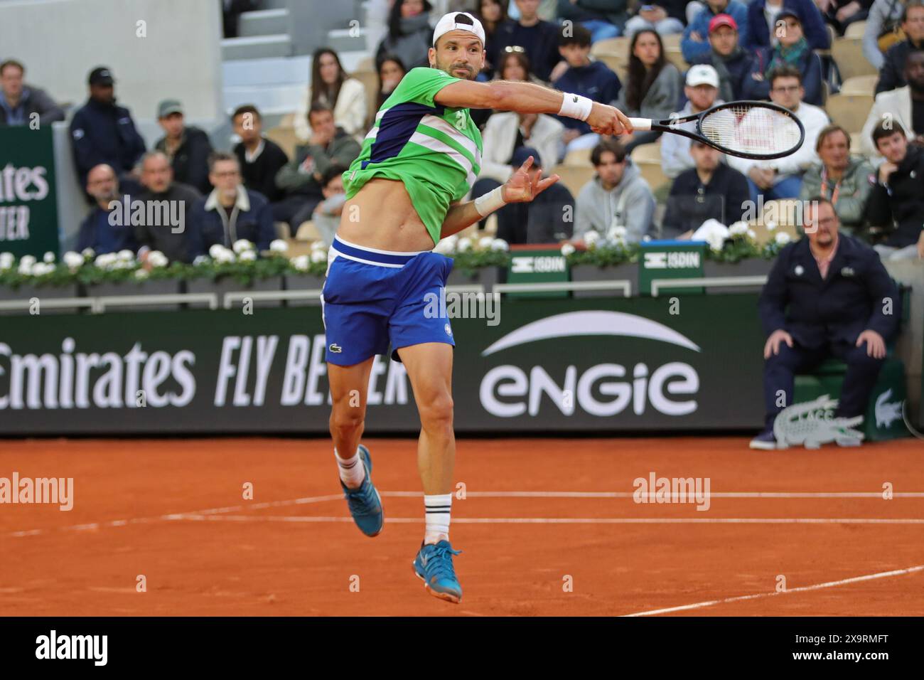 Roland Garros, Paris, France. 2nd June, 2024. 2024 French Open Tennis tournament, Day 8; Grigor Dimitrov in full flow against Hubert Hurkacz during his quarter final match Credit: Action Plus Sports/Alamy Live News Stock Photo
