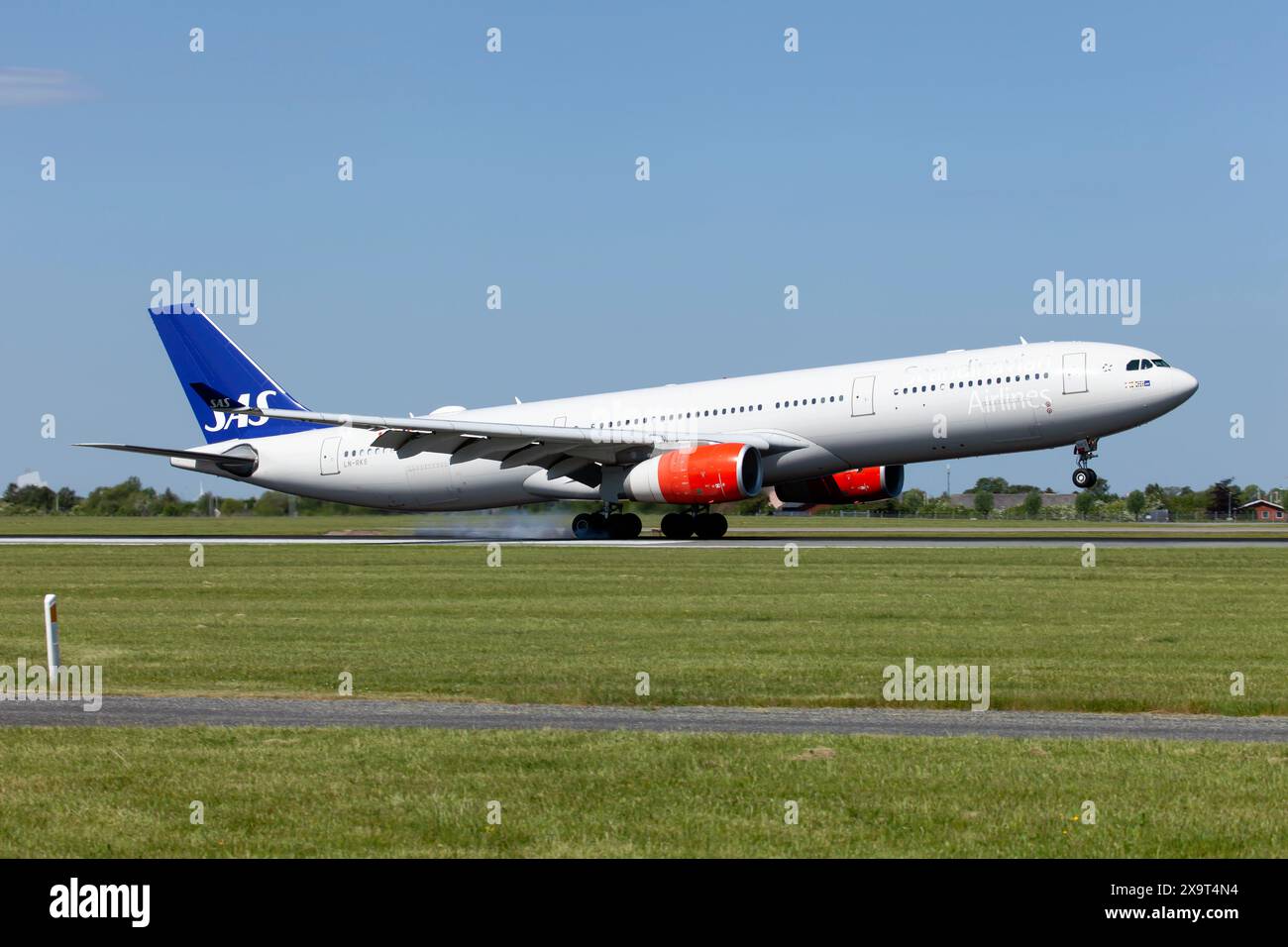 Copenhagen, Denmark. 21st May, 2024. A Scandinavian Airlines (SAS) Airbus 330-300 landing at Copenhagen Kastrup airport.SAS operates this Airbus A330-300 on long-haul routes and features a three class configuration (Photo by Fabrizio Gandolfo/SOPA Images/Sipa USA) Credit: Sipa USA/Alamy Live News Stock Photo