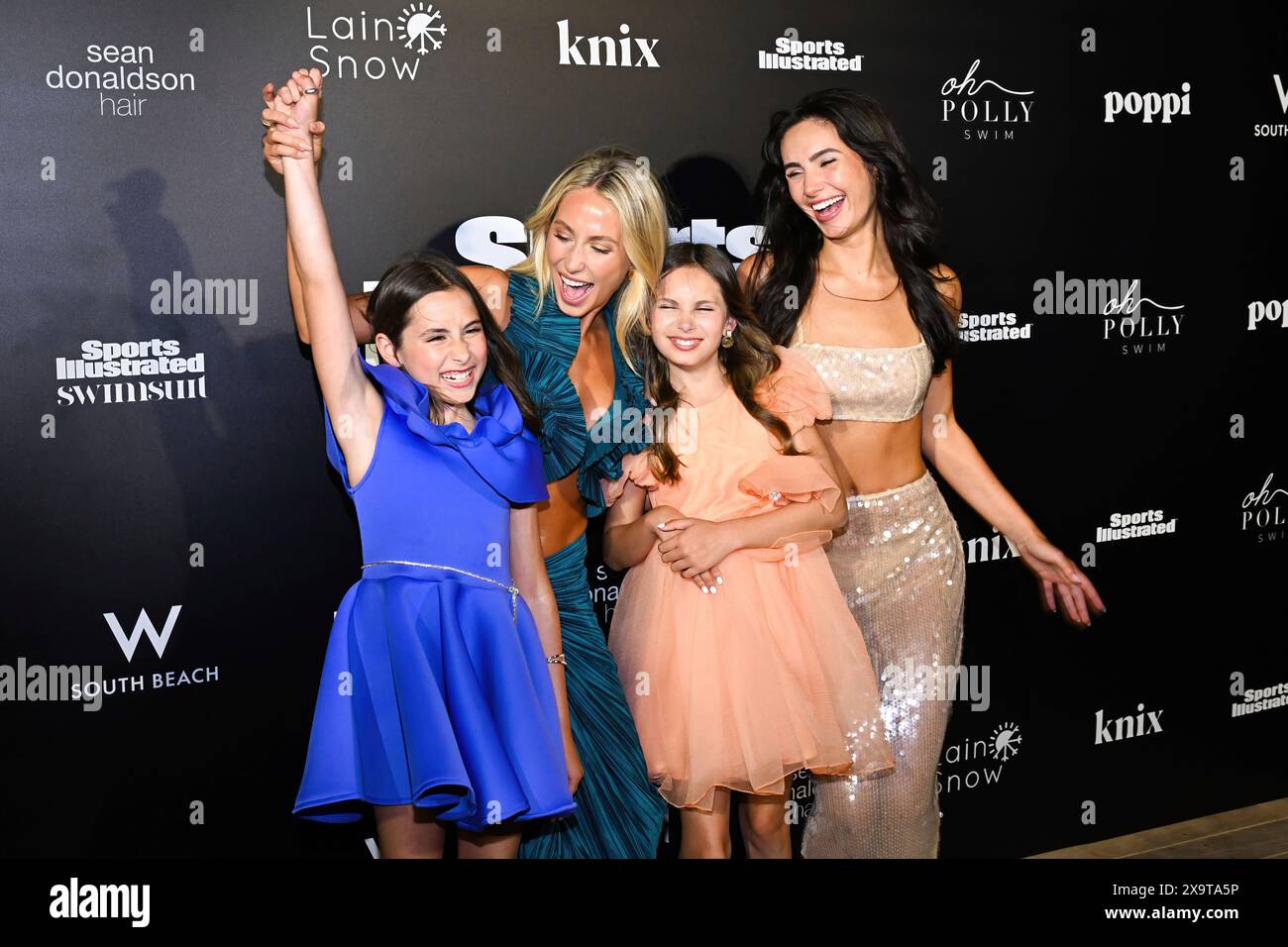 Penelope Earle, from left, Alix Earle, Izabel Earle and Ashtin Earle