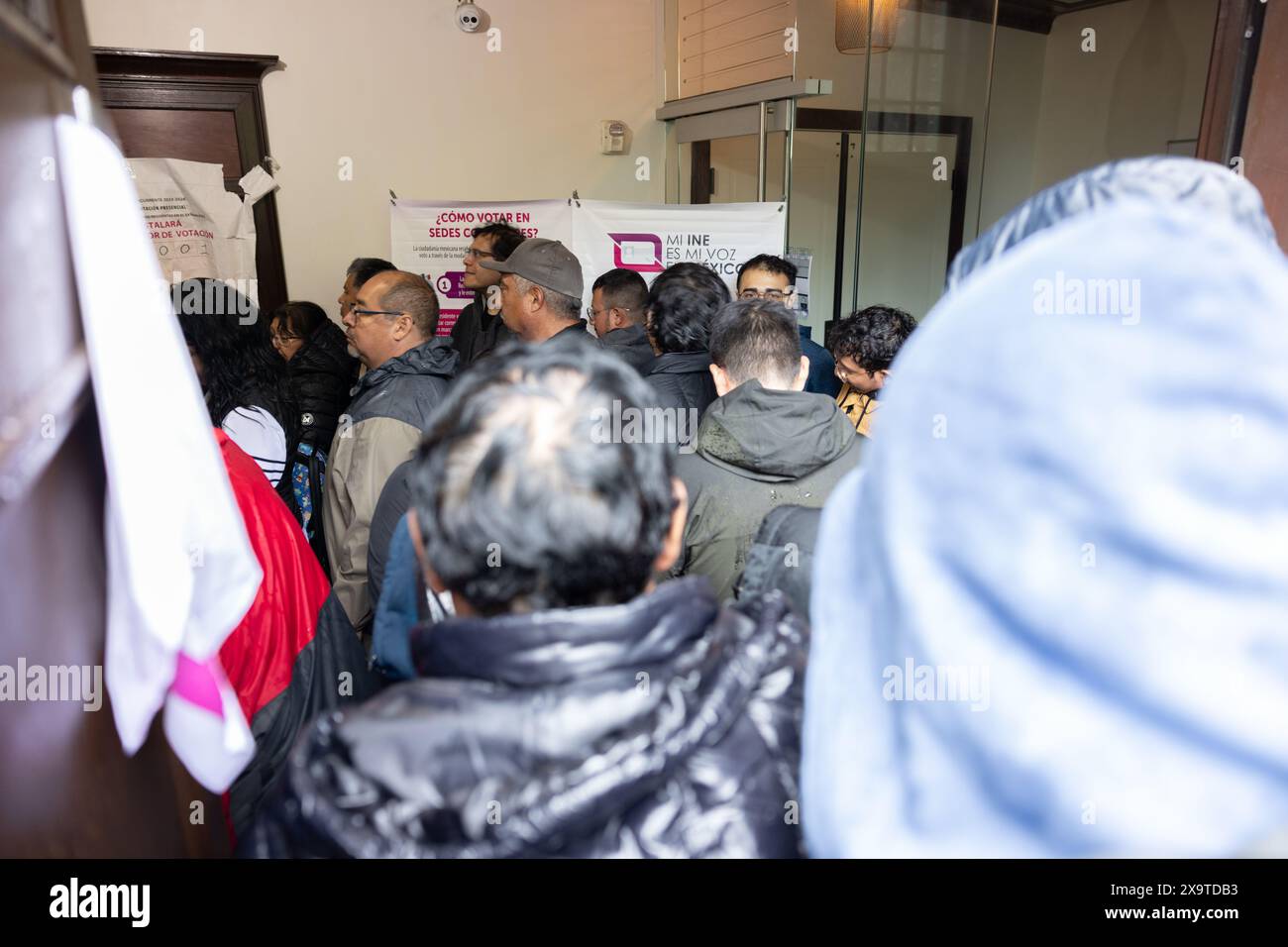 With 4 voting machines for hundreds of Mexican citizens living in Washington, Oregon, Idaho, and Alaska, lines formed around the block of the Mexican Consulate in Seattle. Stock Photo