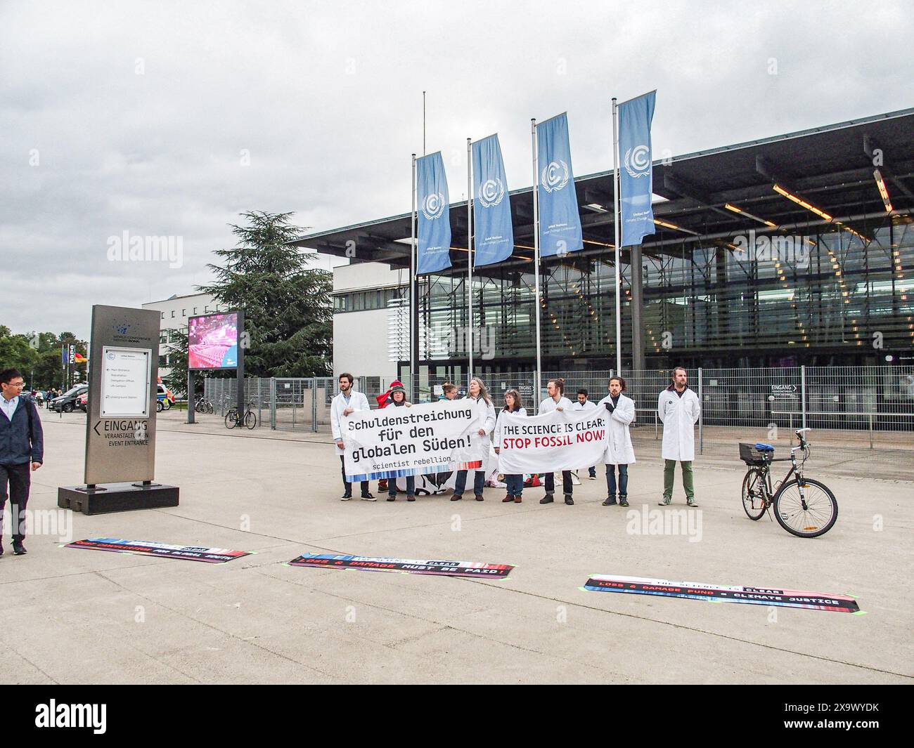 Problem Arising Day Climate change scientist press hi-res stock photography and images - Alamy