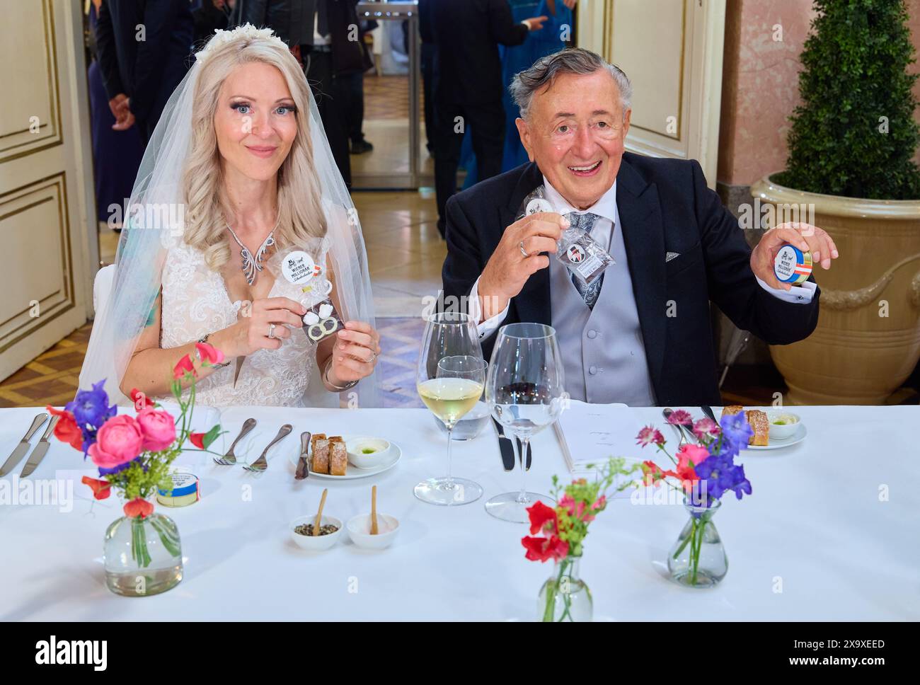 Simone (Reiländer) and Richard Lugner after his 6th wedding - Arrival ...