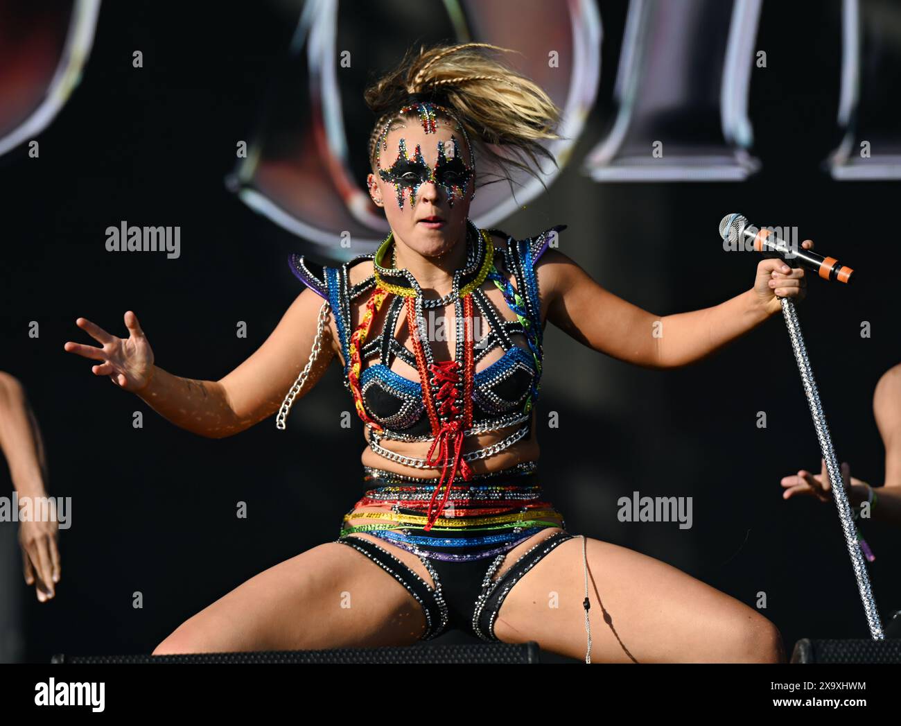 Brockwell Park London UK 2nd June 2024 Jojo Siwa Performs At The brockwell-park-london-uk-2nd-june-2024-jojo-siwa-performs-at-the