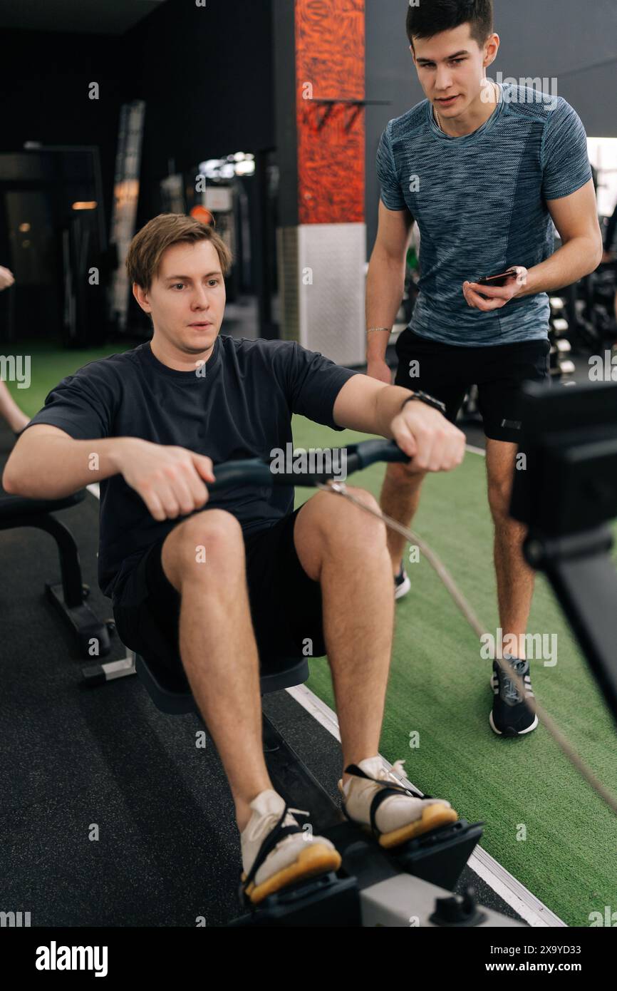Sweating Rowers Training Collaboration exercises hi-res stock photography and images - Alamy