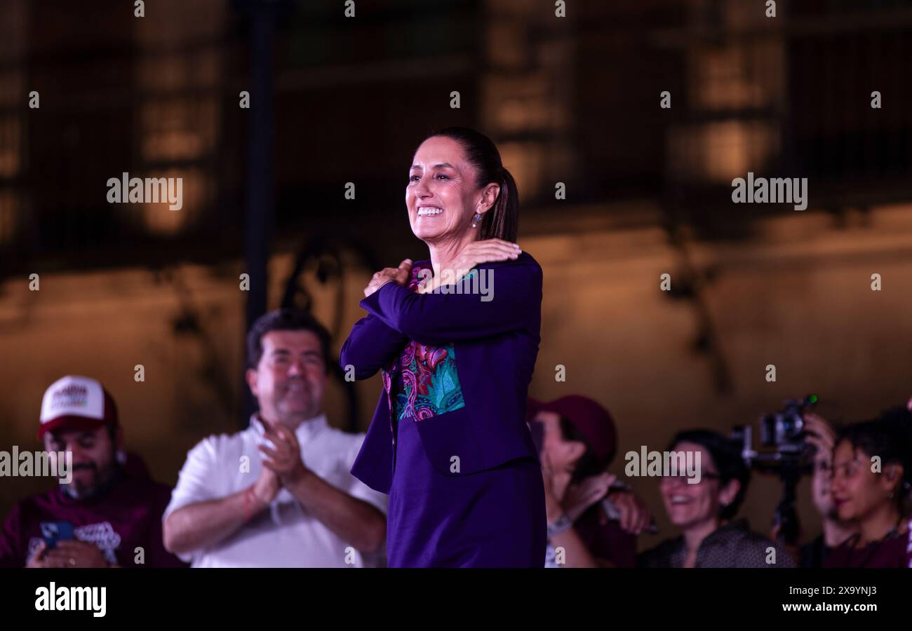 Mexiko Stadt, Mexico. 02nd June, 2024. Claudia Sheinbaum (M) thanks