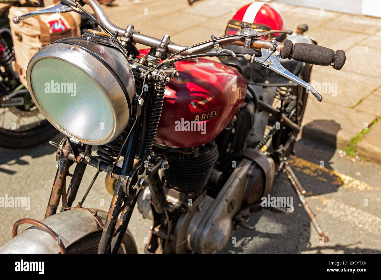 Ariel motorbike. Brighouse 1940's Weekend 2024 Stock Photo Alamy