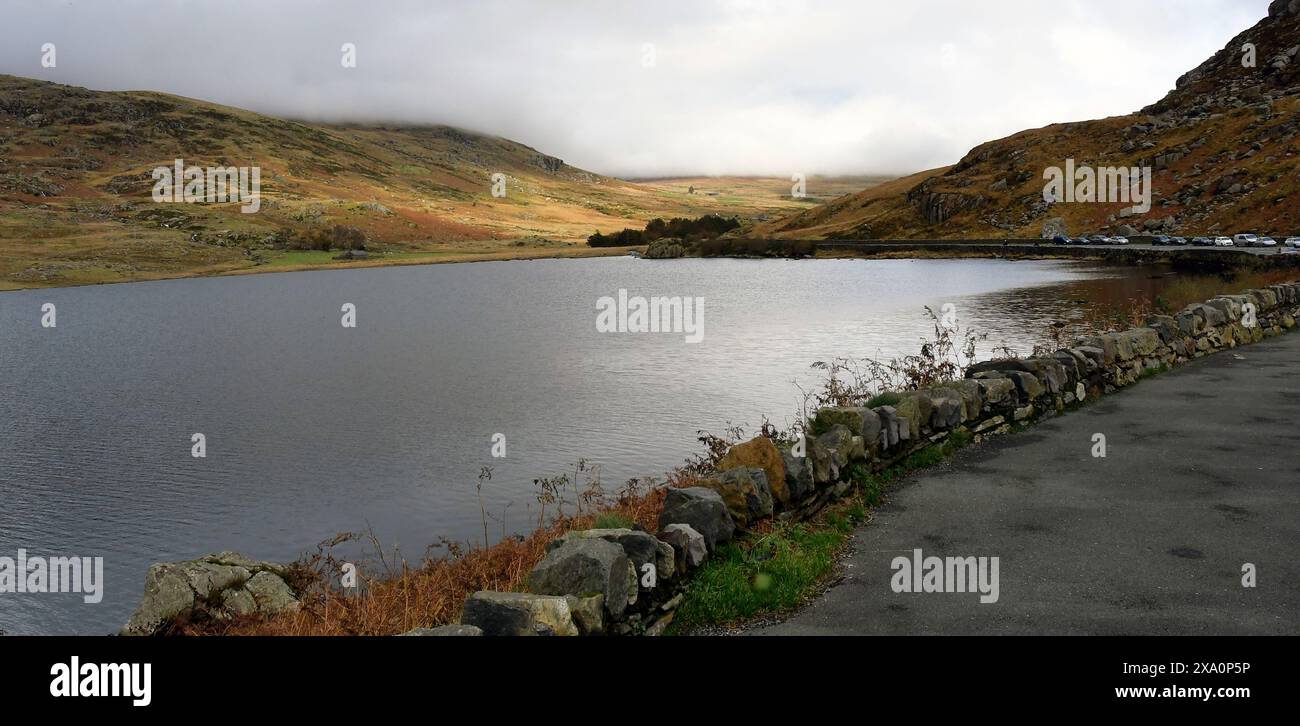 Road and water body hi-res stock photography and images - Alamy