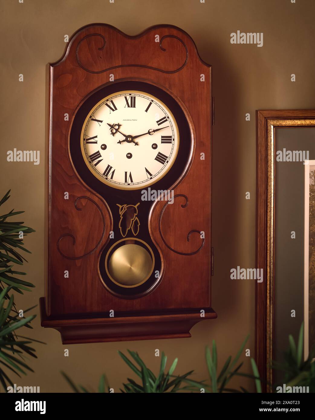 Pendulum clock living room hi-res stock photography and images - Alamy