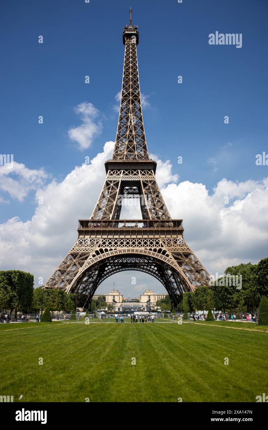 The Eiffel Tower (Tour d'Eiffel), Paris, France Stock Photo