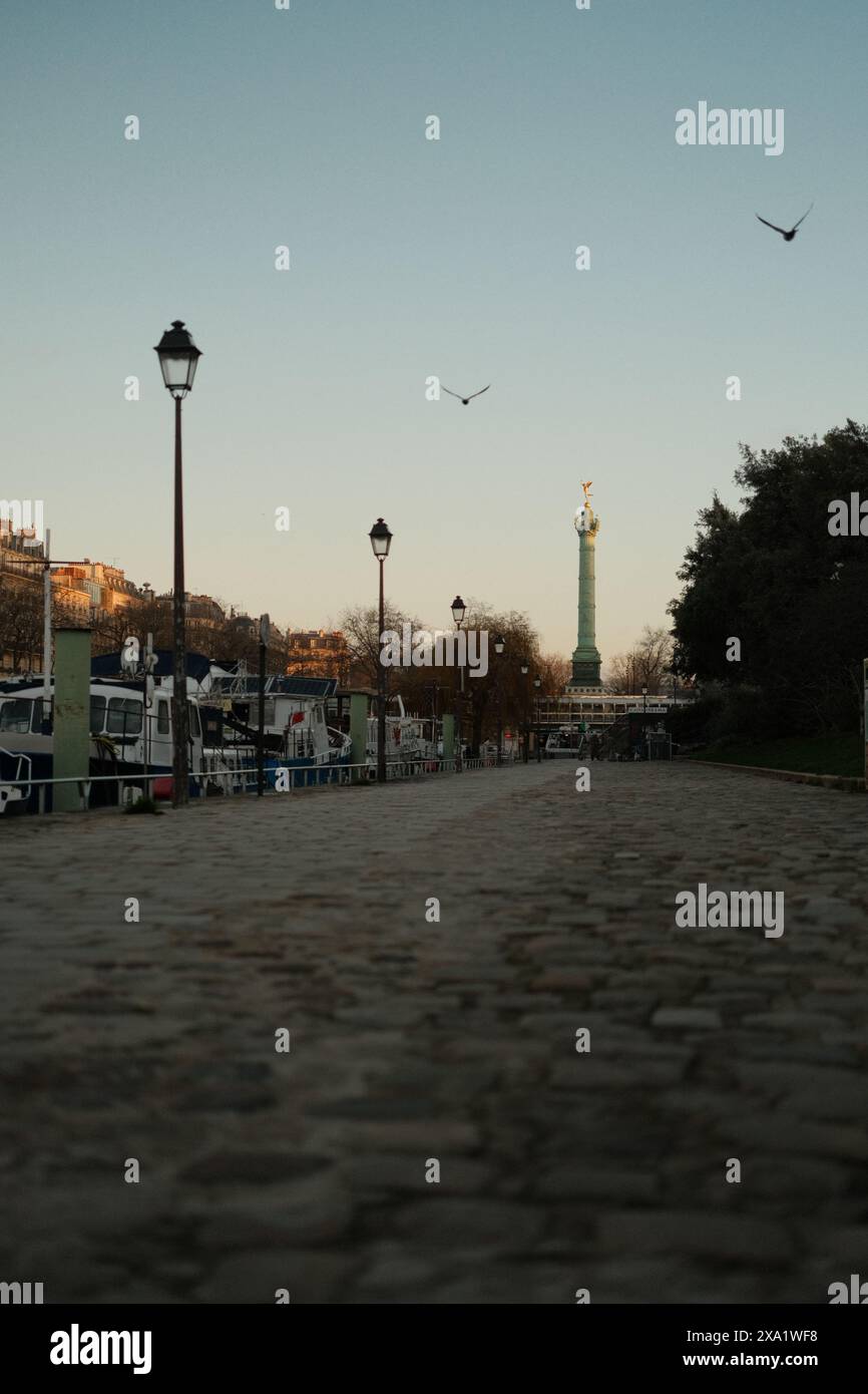 Vintage street lamps hi-res stock photography and images - Alamy