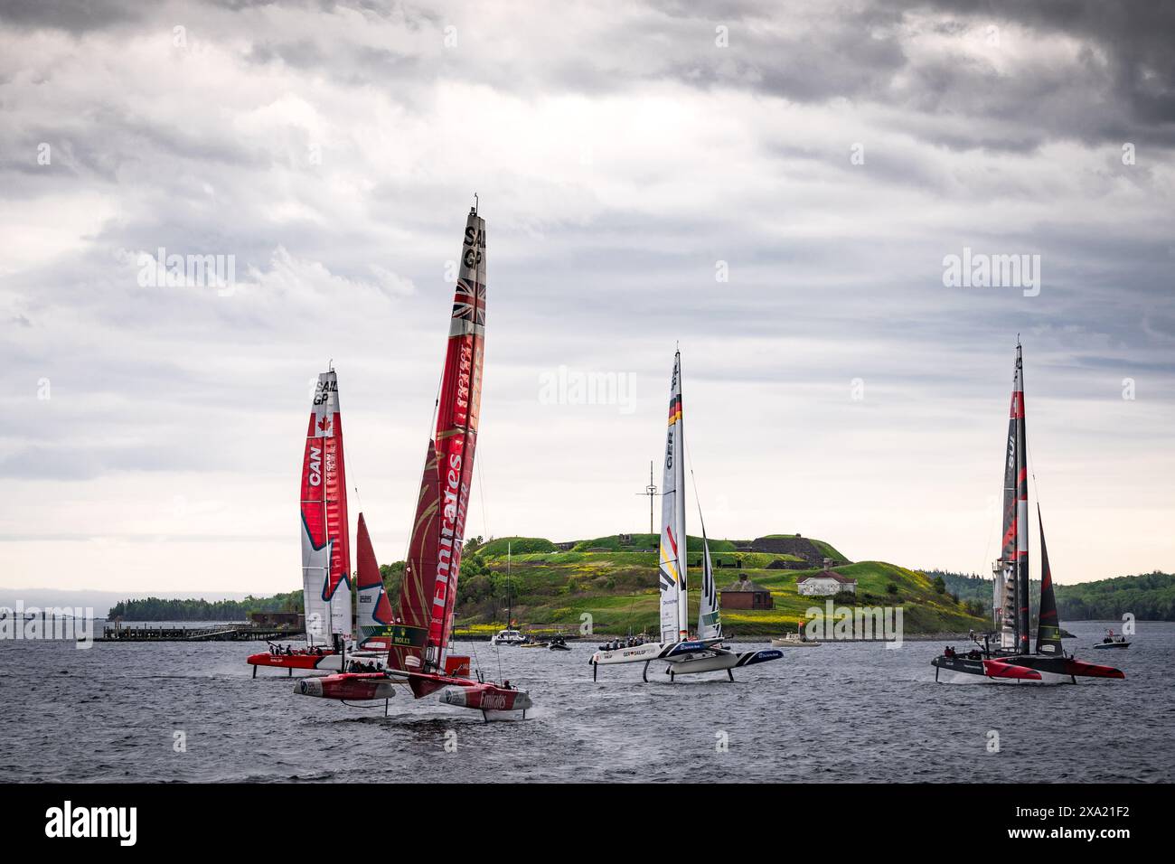 Team Great Britain leading teams from Switzerland, Germany, and Canada