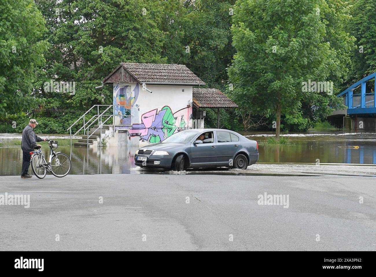 Stankov, Pilsen Region. 2nd June, 2024. Water levels in the Radbuza river rise to second flood alert in Stankov, Pilsen Region, Czech Republic, June 2, 2024. Credit: Miroslav Chaloupka/CTK Photo/Alamy Live News Stock Photo