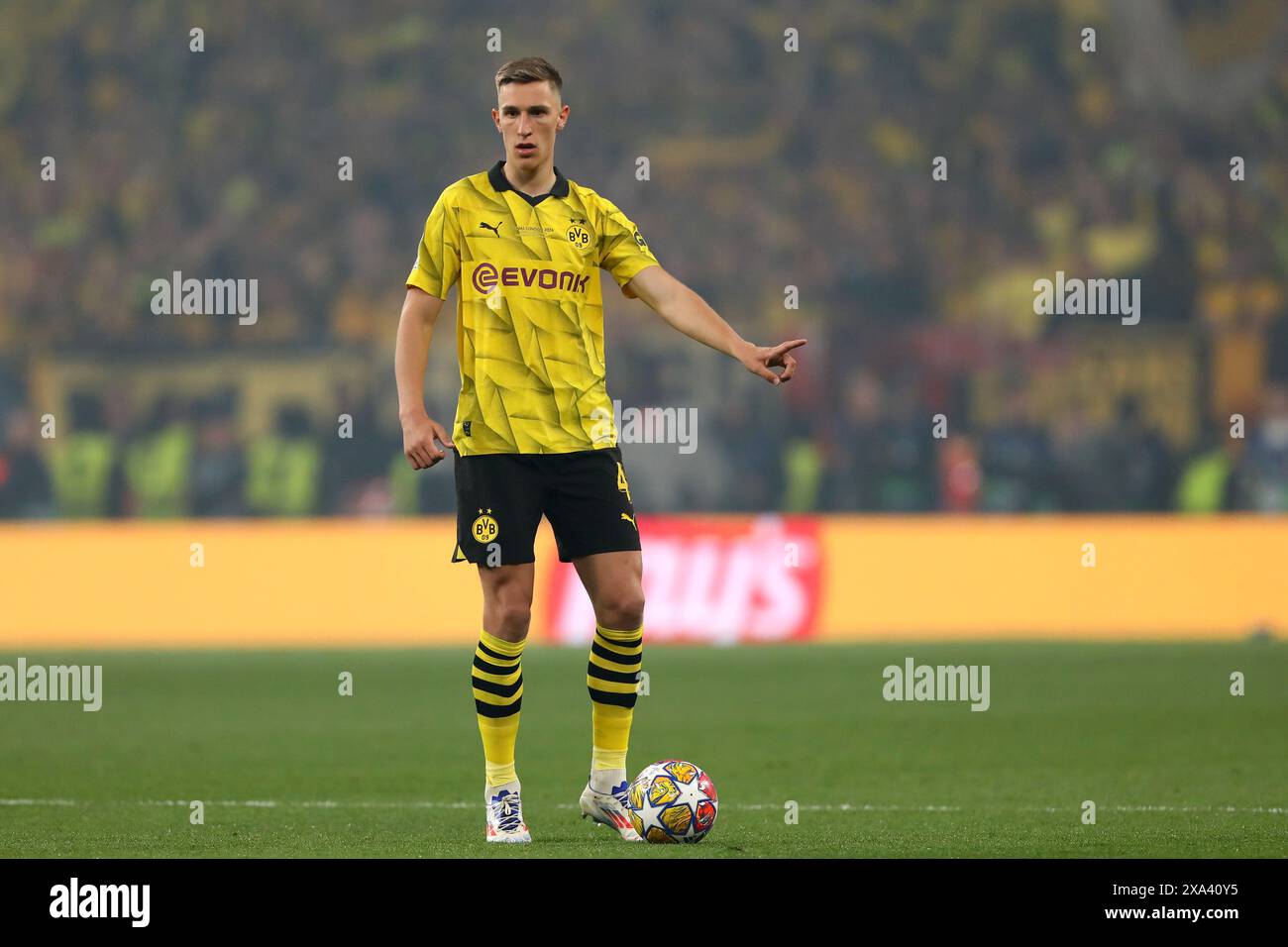 Nico Schlotterbeck of Borussia Dortmund Borussia Dortmund v Real