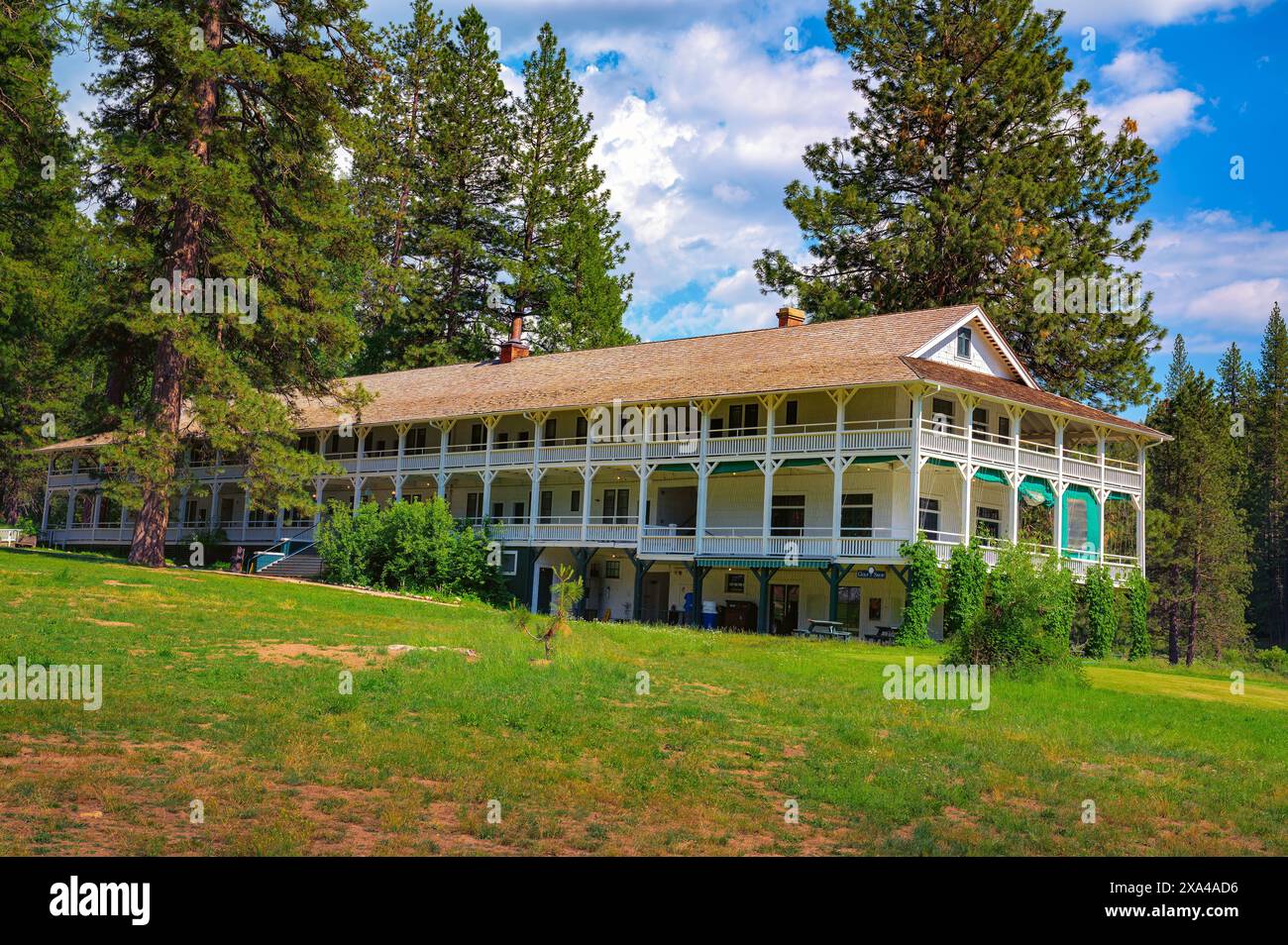 Wawona Hotel Vintage Yosemite National Park Hi res Stock Photography wawona-hotel-vintage-yosemite-national-park-hi-res-stock-photography