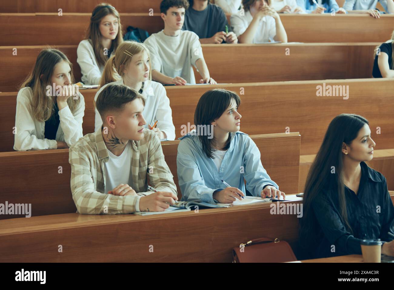 New students meeting classroom hi-res stock photography and images - Alamy