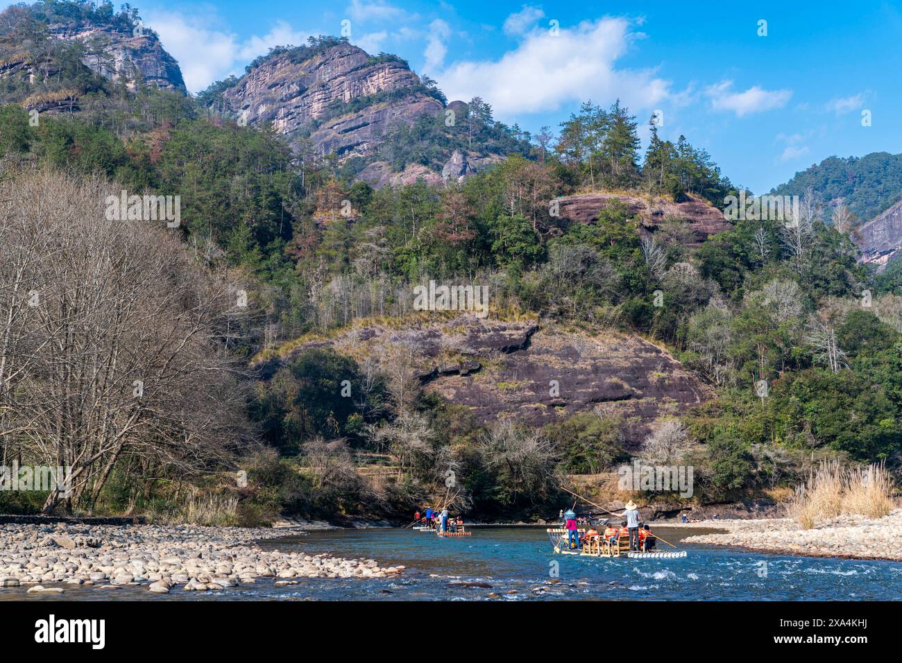 Rafting on the River of The Nine Bends, Wuyi Mountains, UNESCO World ...