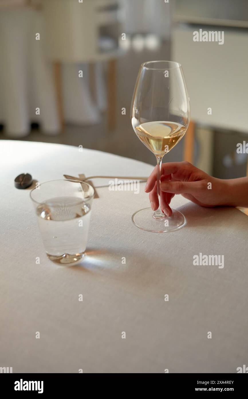 Table setting water glass hi-res stock photography and images - Alamy