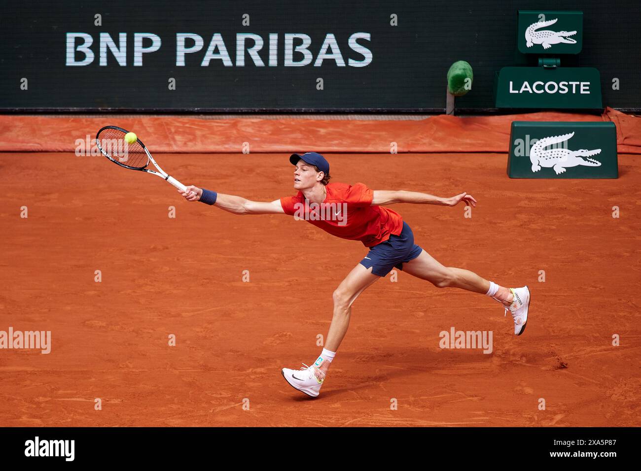 Paris, France. 04th June, 2024. Jannik Sinner of Italy returns a ball against Grigor Dimitrov of Bulgaria in the Men's Singles Quarter Final match during Day Ten of the 2024 French Open at Roland Garros on June 04, 2024 in Paris, France. (Photo by QSP) Credit: QSP/Alamy Live News Stock Photo