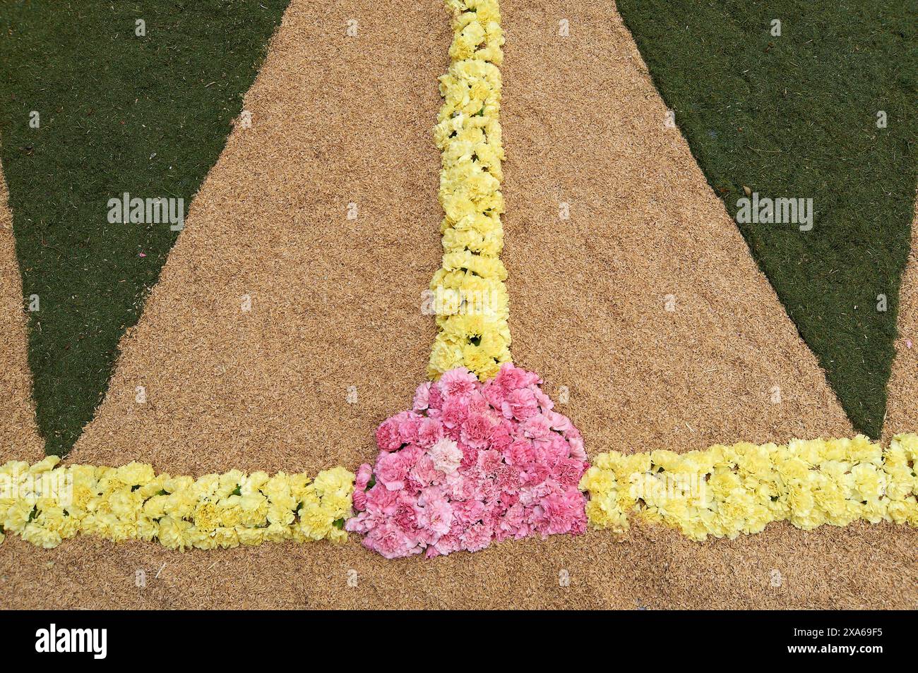 A floral spectacle captures the essence of the Sitges event, where ...