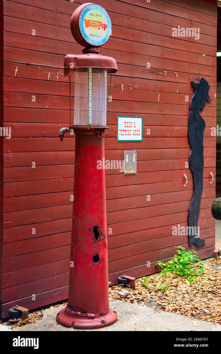 Antique fire hose hi-res stock photography and images - Alamy