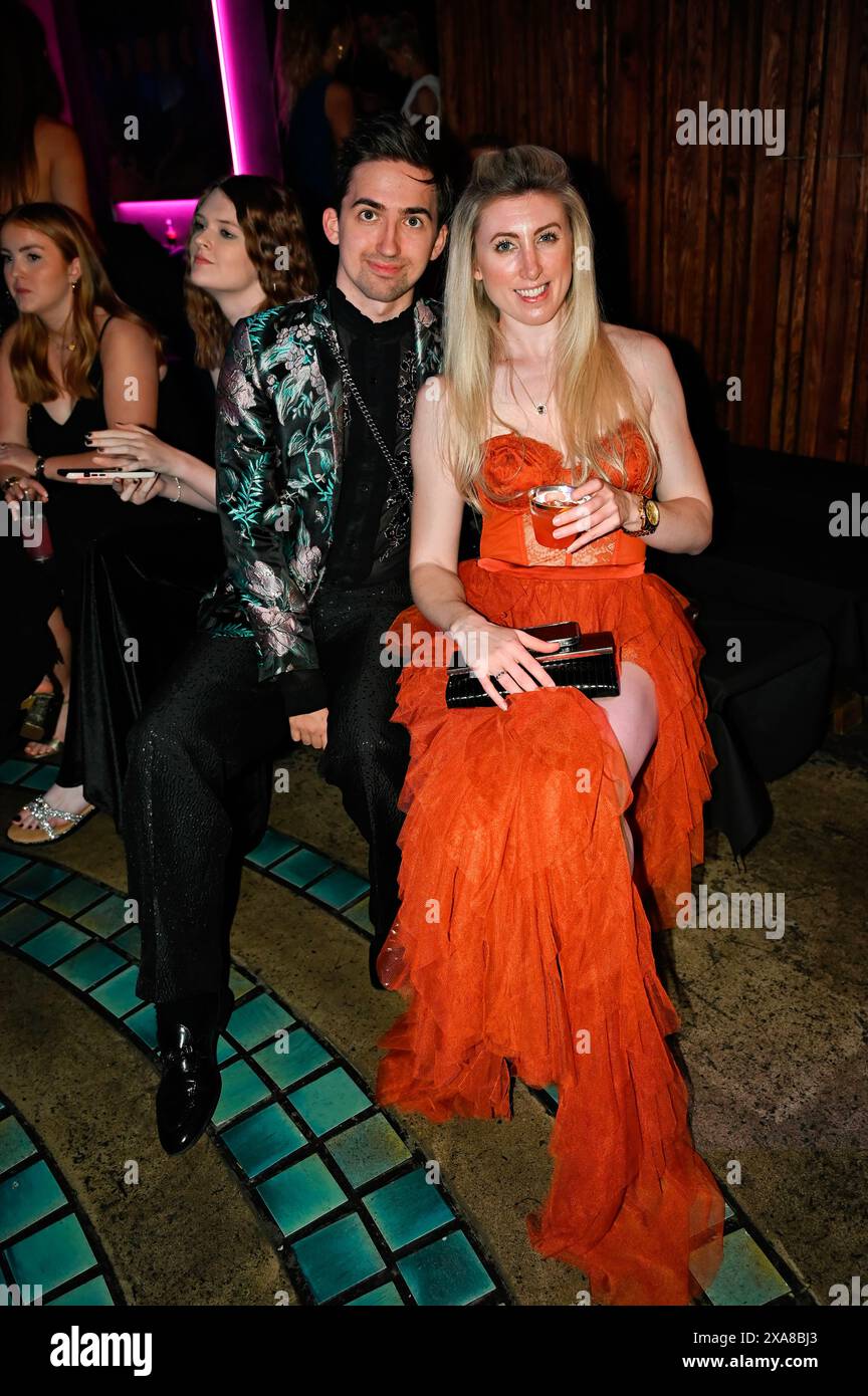 Karyerda yalangoch qullar