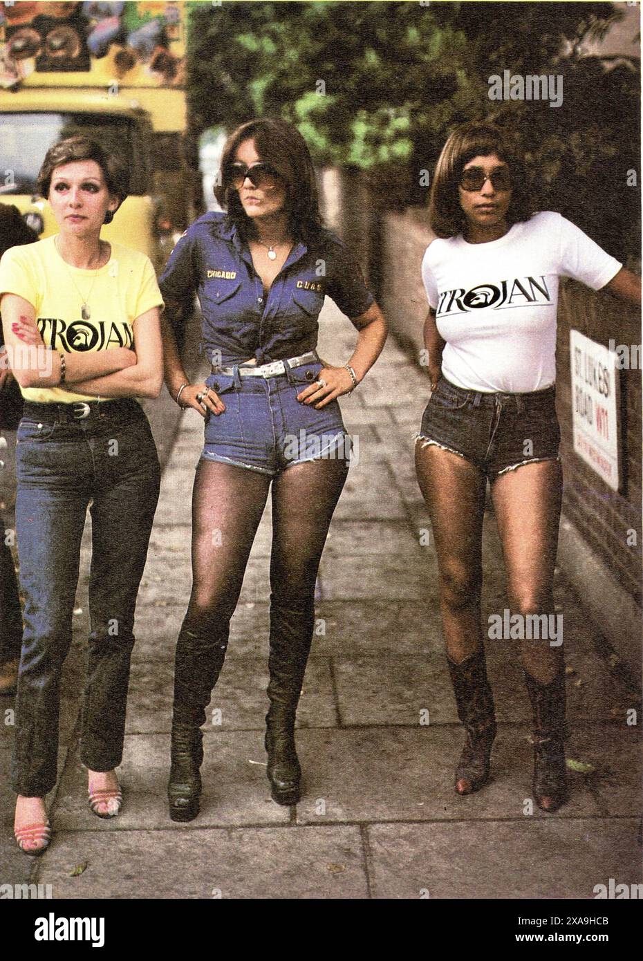 Hot pants 1970s fashion hotsell