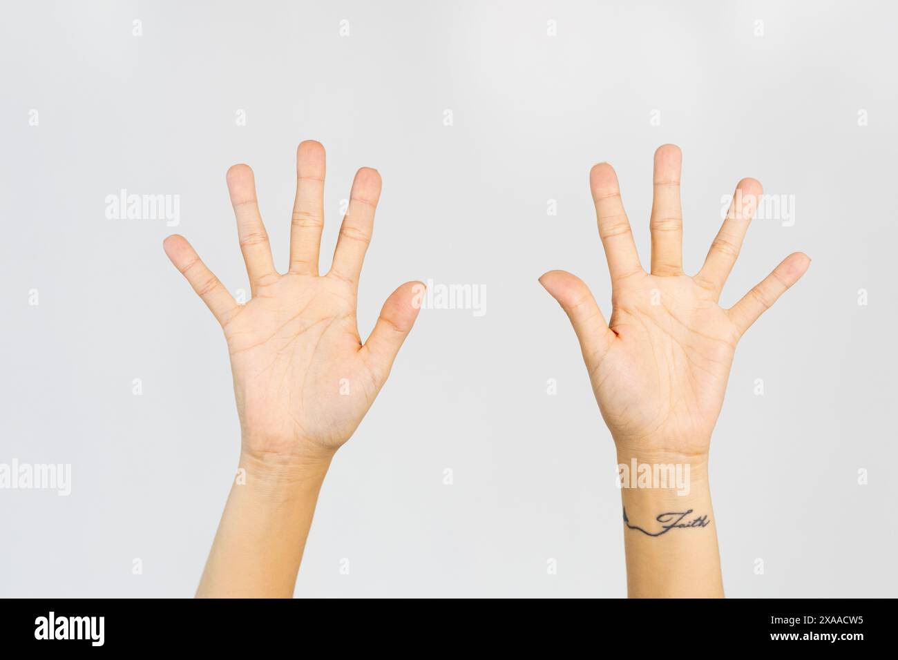 Beauty gesture hi-res stock photography and images - Alamy