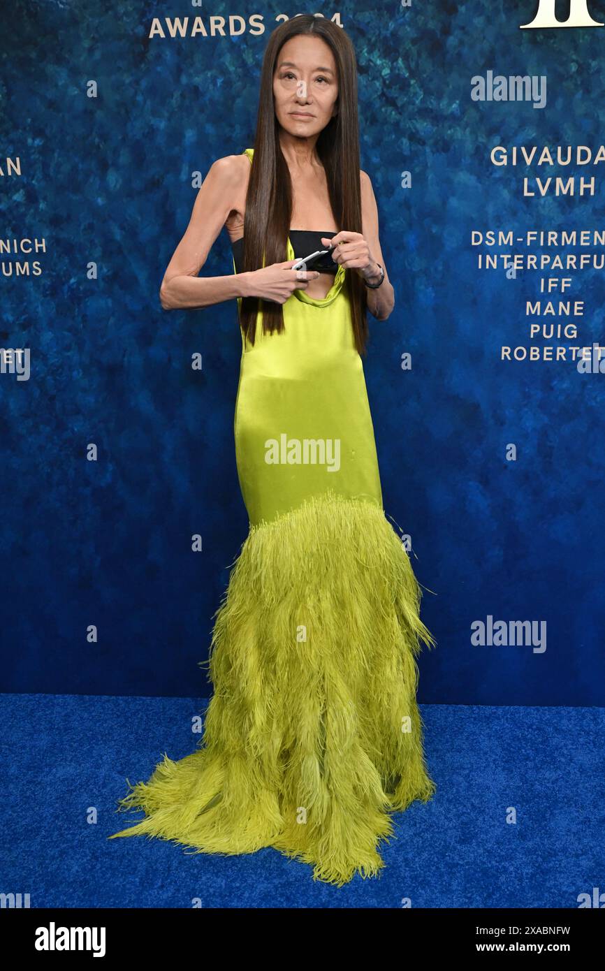 vera wang green dress Emerald Green Velvet main image 1